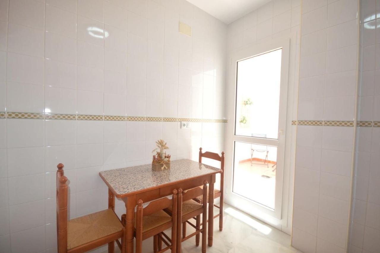 Apartamento centrico en Conil con garaje Conil De La Frontera Exterior foto